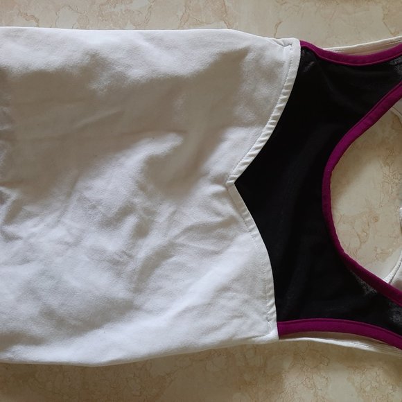 Omberry  White Tank Top Yogawear Open Back Small - Picture 9 of 9